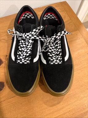Vans Men's Black Suede Skate Sneakers with Checkerboard Laces